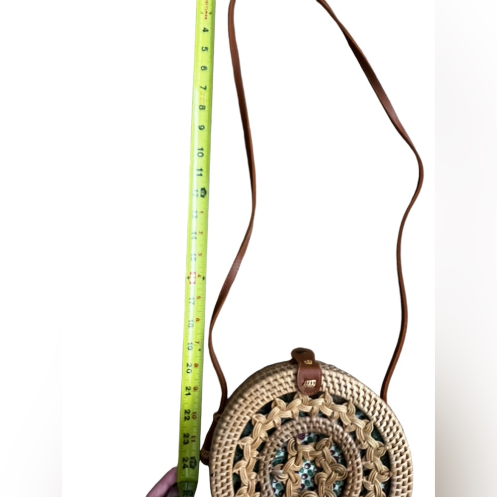Round Rattan Wicker bag - Picture 9 of 10